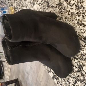 Steve Madden Booties, Gently Worn! Size 7.